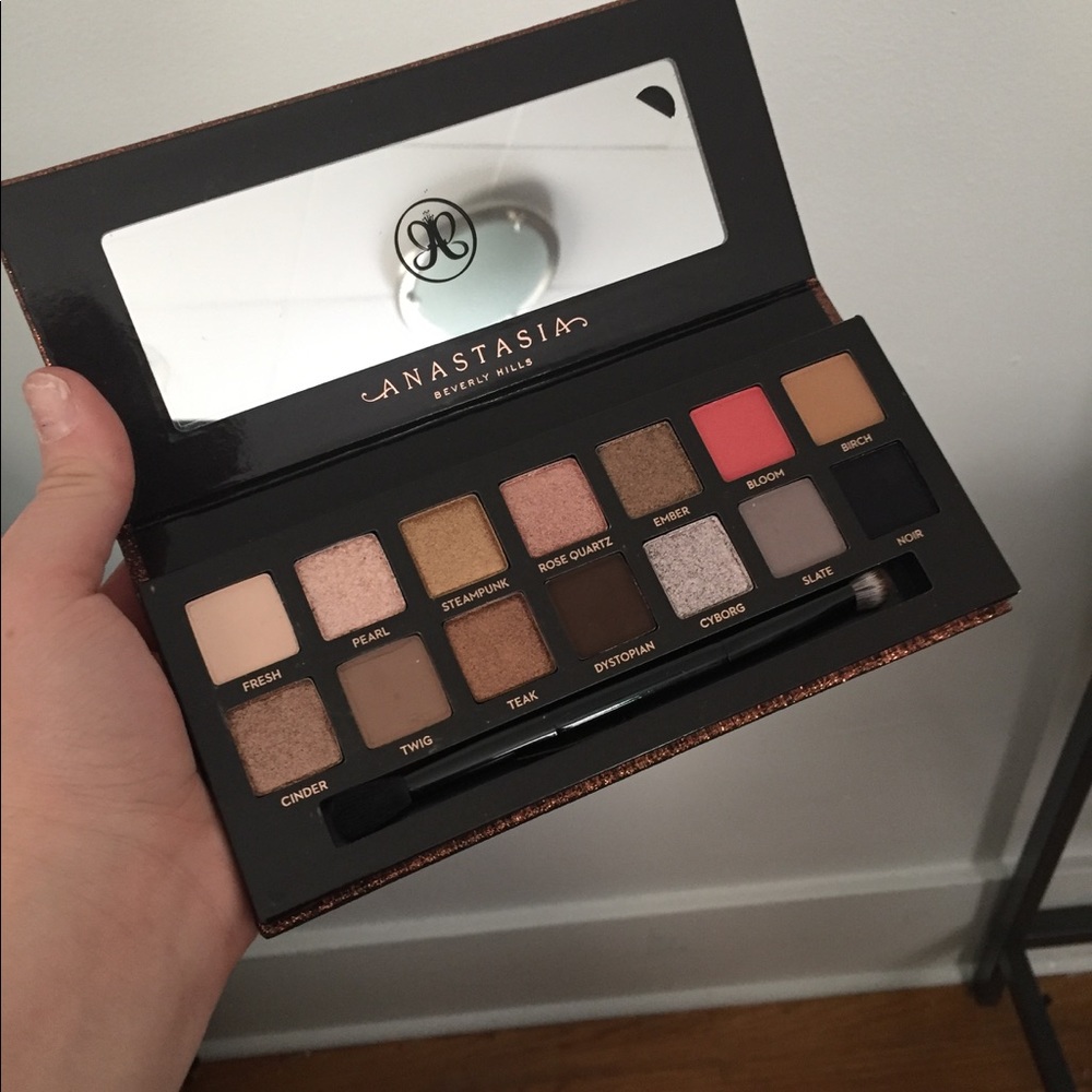 Anastasia Beverly Hills sultry eye shadow palette